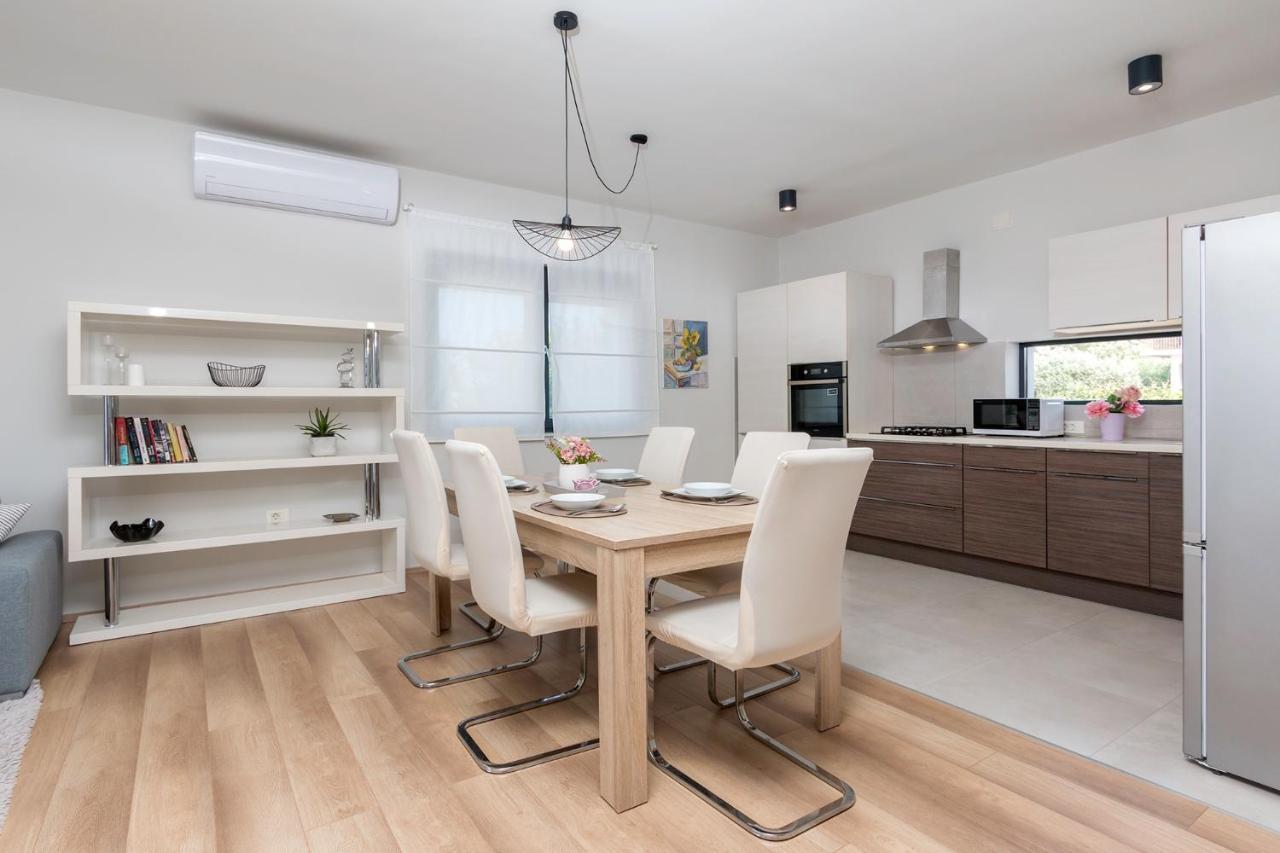 Apartman Olea プーラ エクステリア 写真